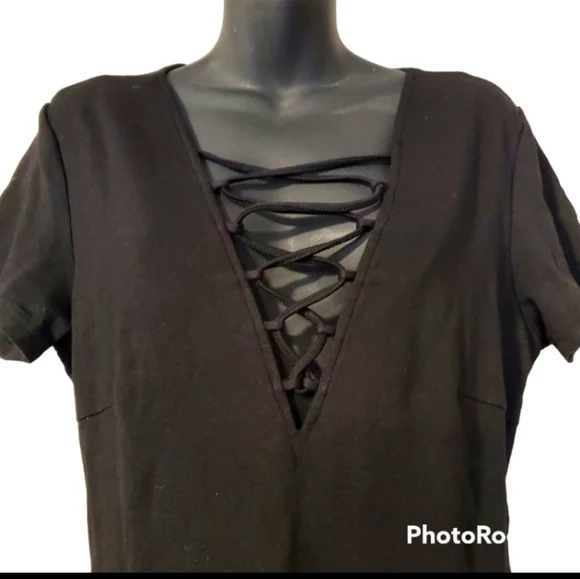 FOREVER 21 - Mini Dress with Laced Vneck - Sz 0x - Picture 3 of 4